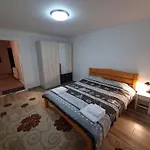 R Castle - 2 Room Apartment